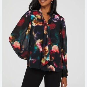 Floral Print Blouse With Bow